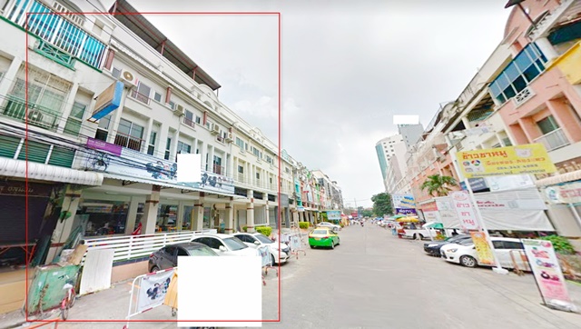 For RentShop HouseKaset Nawamin,Ladplakao : MRT Khubon Nawamin the biggest Fashion commercial building for rent 3units 5Storeys 20rooms Nawamin