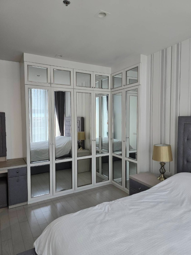 For RentCondoWitthayu, Chidlom, Langsuan, Ploenchit : For rent condo Noble Ploenchit 1 Bed hight floor (S15-5502)