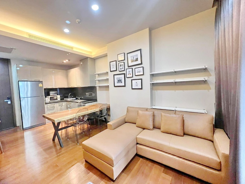 ให้เช่าคอนโดสุขุมวิท อโศก ทองหล่อ : 7745😊 For RENT ให้เช่า 1 ห้องนอน🚄ใกล้ BTS ทองหล่อ🏢ควอทโทร บาย แสนสิริ Quattro by sansiri🔔พื้นที่:57.00ตร.ม.💲เช่า:47,000฿📞O99-5919653,065-9423251✅LineID:@sureresidence