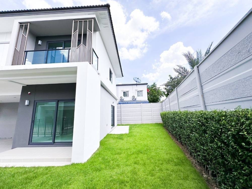 ขายบ้านนวมินทร์ รามอินทรา : S-SHPRW101 ขายบ้านเดี่ยว พีเว่ รามอินทรา-วงแหวน 2ชั้น  66.30ตรว. 203ตรม. 4นอน  3น้ำ 8.4 ล้าน 064-959-8900