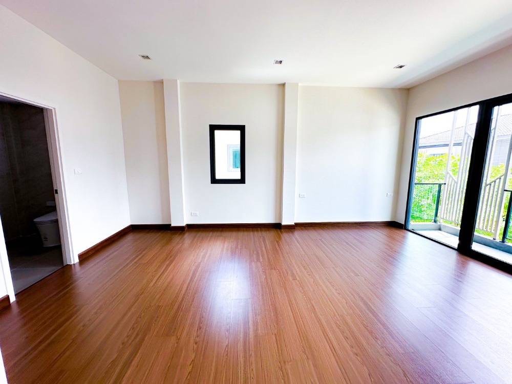 ขายบ้านนวมินทร์ รามอินทรา : S-SHPRW101 ขายบ้านเดี่ยว พีเว่ รามอินทรา-วงแหวน 2ชั้น  66.30ตรว. 203ตรม. 4นอน  3น้ำ 8.4 ล้าน 064-959-8900