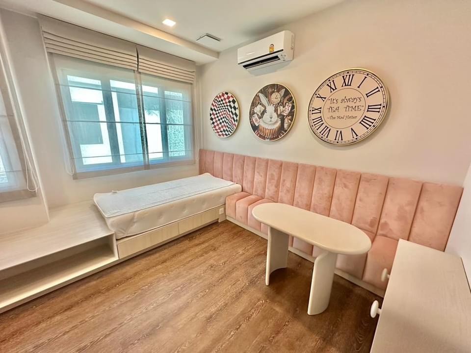 For SaleHouseSamut Prakan,Samrong : S-HMBN102 For sale, single house, Manthana Village, Km.15, 2 floors, city view, 240 sq m., 76 sq wa., 4 bedrooms, 5 bathrooms, 22.9 million, 064-959-8900