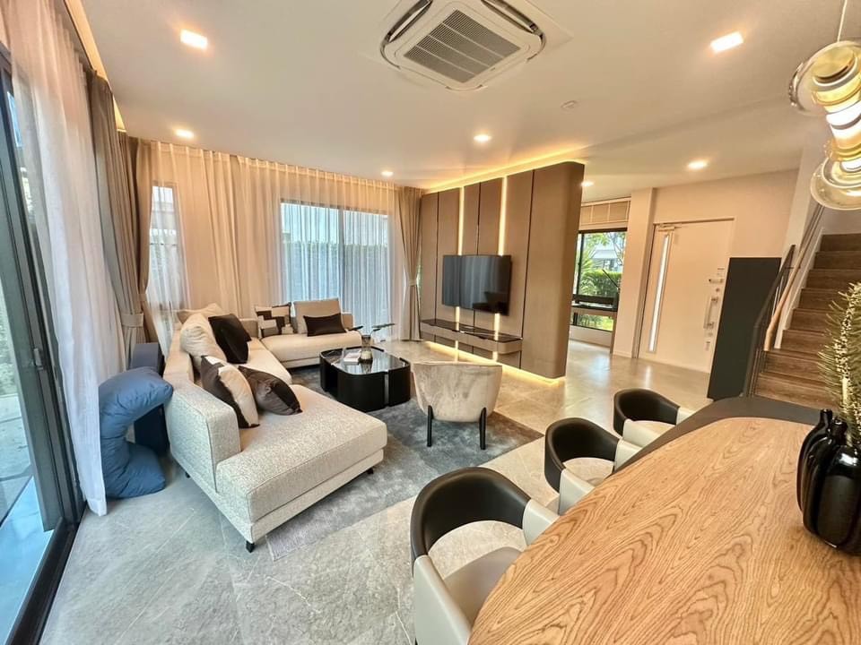 For SaleHouseSamut Prakan,Samrong : S-HMBN102 For sale, single house, Manthana Village, Km.15, 2 floors, city view, 240 sq m., 76 sq wa., 4 bedrooms, 5 bathrooms, 22.9 million, 064-959-8900