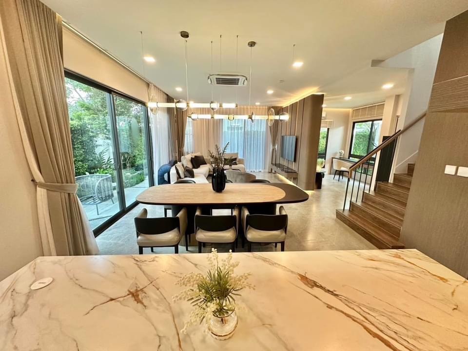 For SaleHouseSamut Prakan,Samrong : S-HMBN102 For sale, single house, Manthana Village, Km.15, 2 floors, city view, 240 sq m., 76 sq wa., 4 bedrooms, 5 bathrooms, 22.9 million, 064-959-8900