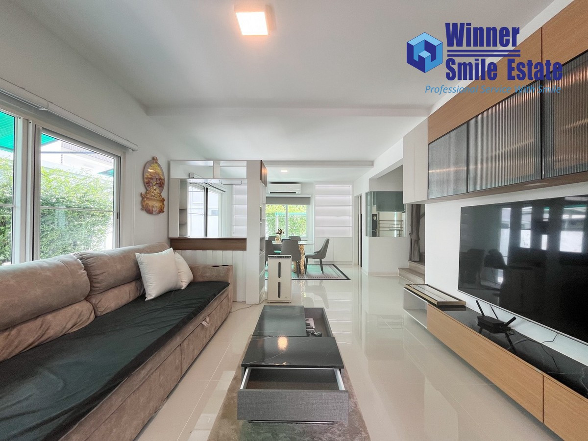 For RentHouseBangna, Bearing, Lasalle : For rent, single house, Villaggio 2 Srinakarin - Bangna, location near Mega Bangna, beautiful house, fully decorated, convenient transportation