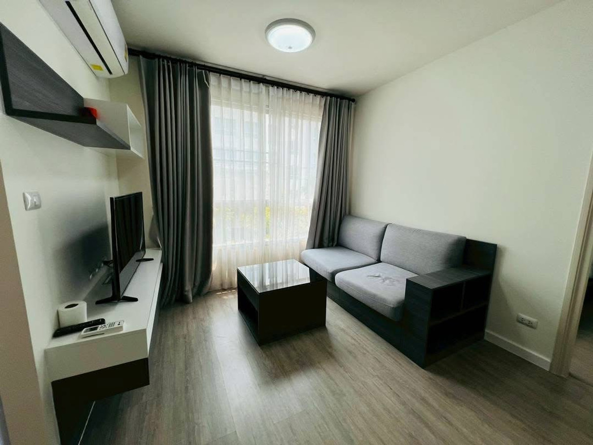 For RentCondoChiang Mai : For rent, Dcondo Ping Chiangmai, size 37 sq m, 3rd floor, Building A, next to Central Festival Mall.