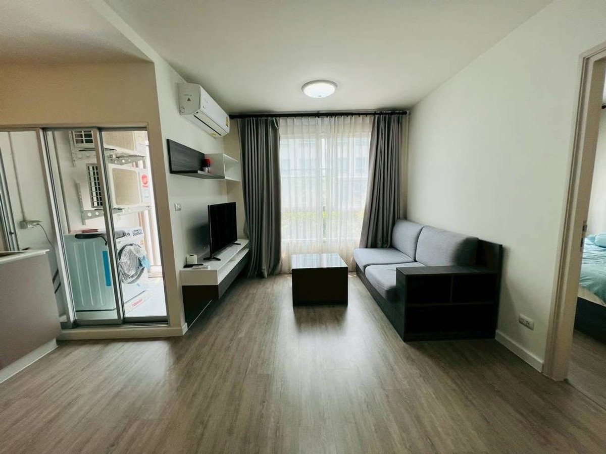 For RentCondoChiang Mai : For rent, Dcondo Ping Chiangmai, size 37 sq m, 3rd floor, Building A, next to Central Festival Mall.