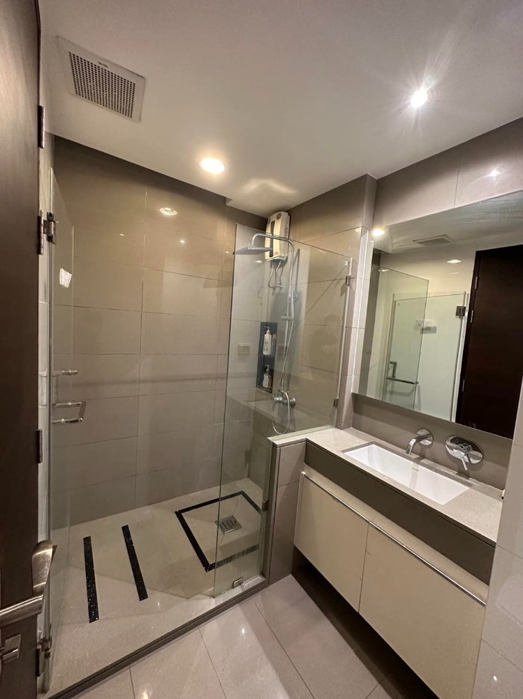 For RentCondoRatchathewi,Phayathai : The Address Pathumwan【𝐑𝐄𝐍𝐓】🔥 Low rise condo, 2 bedrooms, homey style, fully furnished. Near BTS Ratchathewi 🔥 Contact Line ID: @hacondo