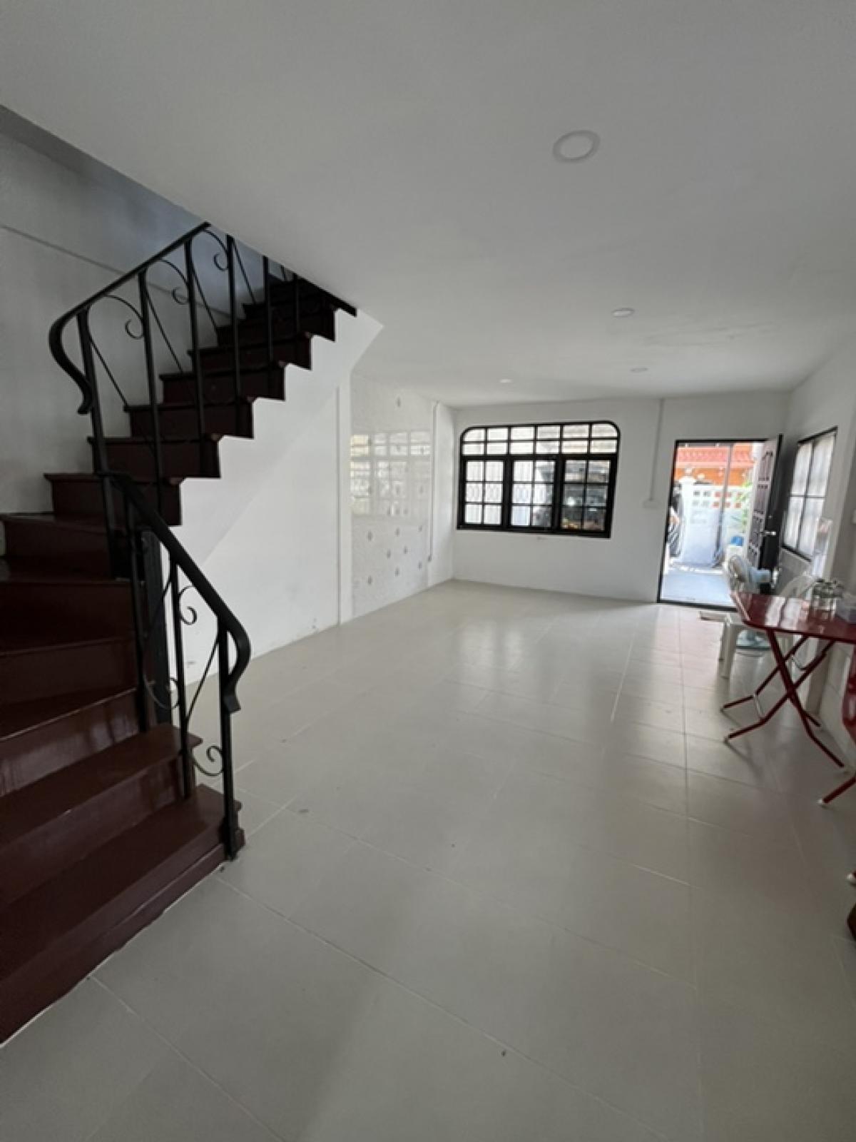 For RentHouseRamkhamhaeng, Hua Mak : Town House for rent at Ramkhamhaeng soi 120  2 Bedroom 2 Bathroom