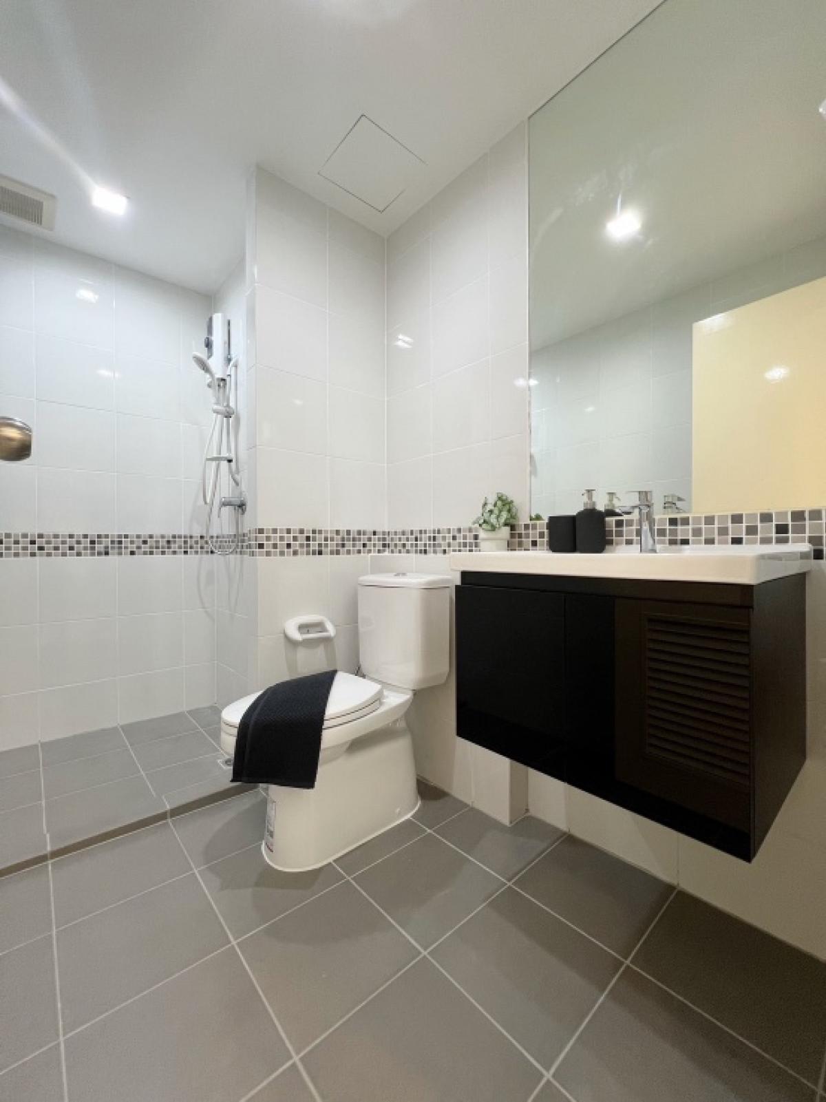 For RentCondoOnnut, Udomsuk : New renovated room Ready to rent in Bangchak BTS