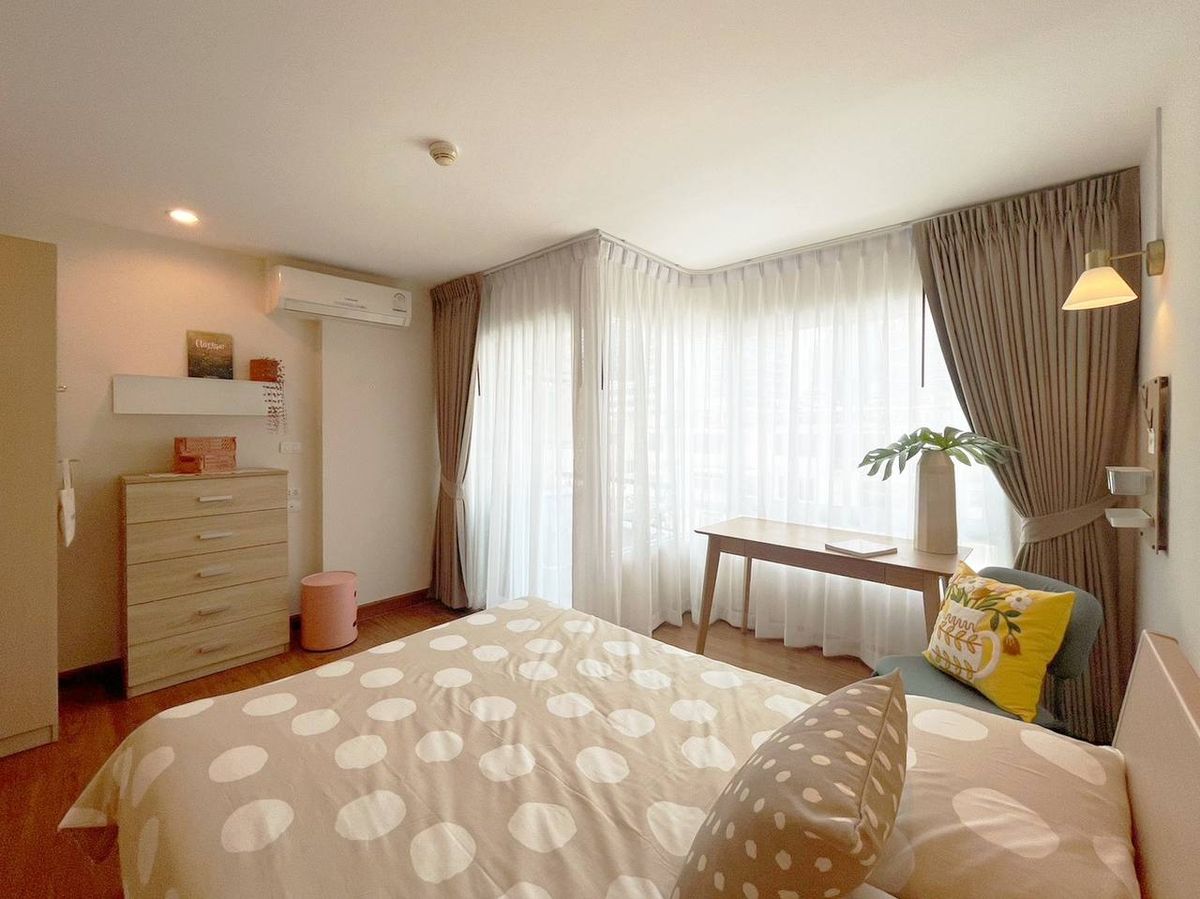 ให้เช่าคอนโดสีลม ศาลาแดง บางรัก : Surawong City Resort【𝐑𝐄𝐍𝐓】🔥 ห้องแต่งสวย มินิมอลน่ารักฟีลคาเฟ่ แบ่งเป็นสัดส่วน แต่งครบ 🔥 ติดต่อไลน์ไอดี: @hacondo