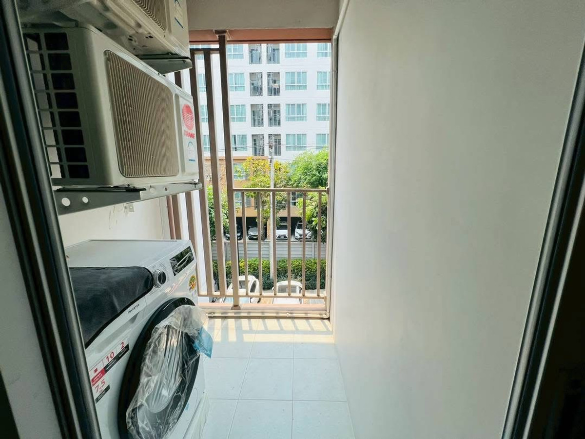 For RentCondoChiang Mai : For rent, Dcondo Ping Chiangmai, size 37 sq m, 3rd floor, Building A, next to Central Festival Mall.