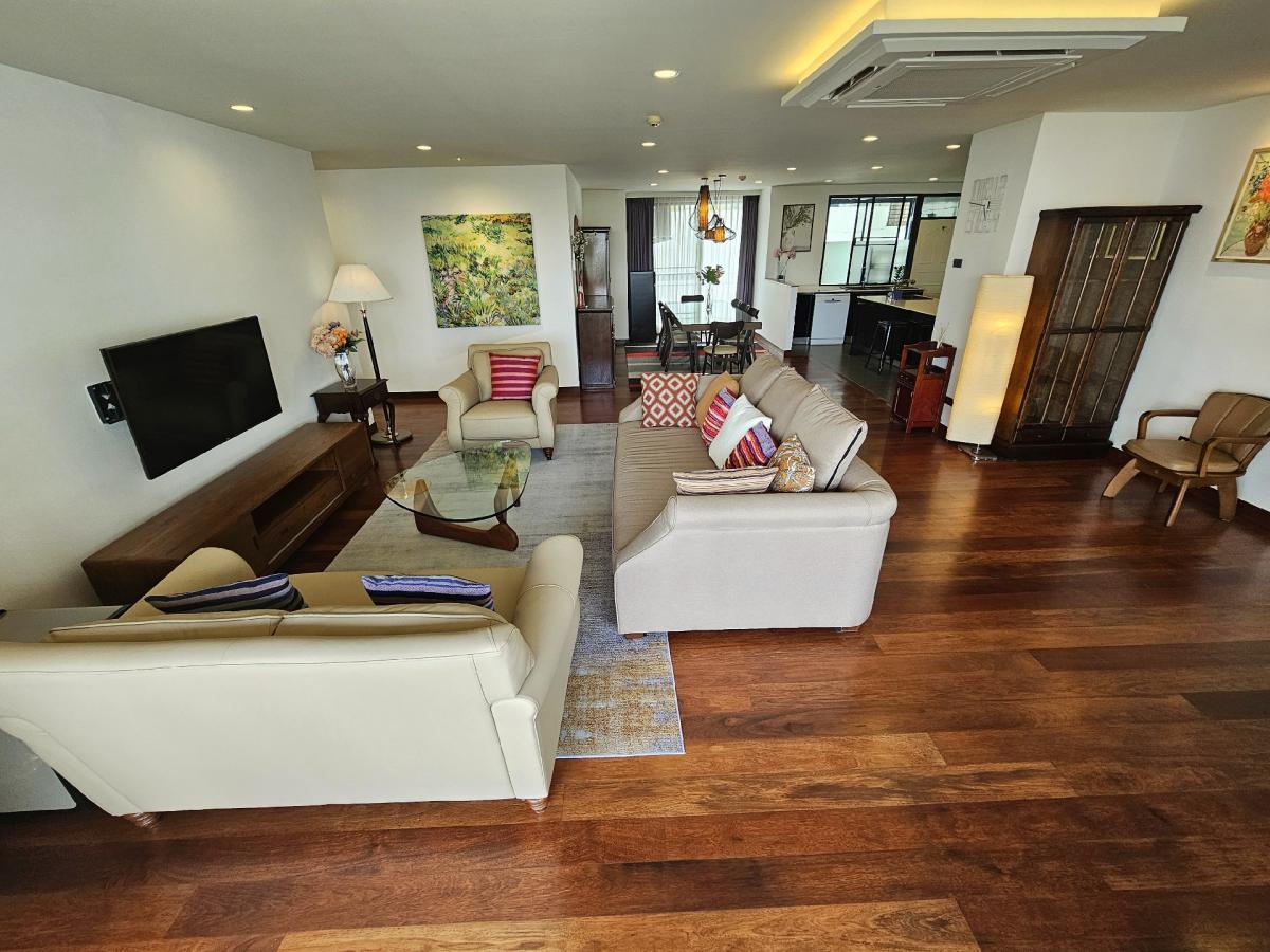 ให้เช่าคอนโดสุขุมวิท อโศก ทองหล่อ : Prime Mansion One Spacious Condo for Rent in Sukhumvit 31