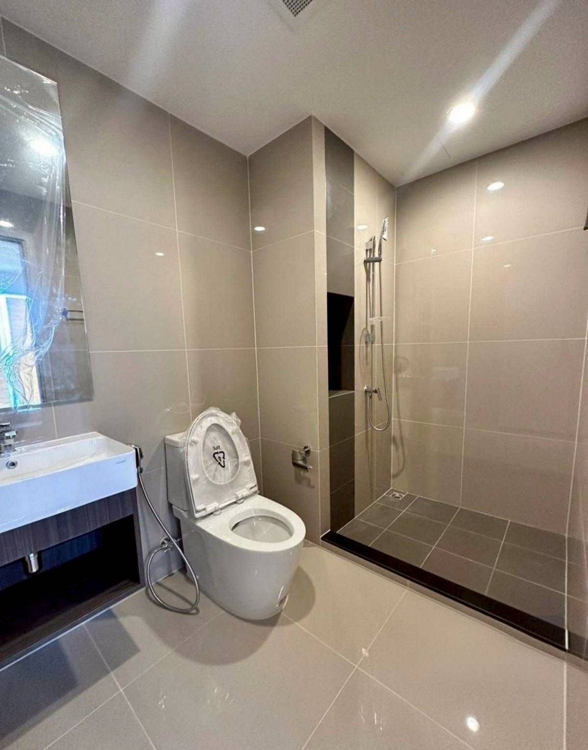 ขายคอนโดปิ่นเกล้า จรัญสนิทวงศ์ : 🔥  ขาย ไอดีโอ จรัญฯ70 ริเวอร์วิว 🔥 2ห้องนอน 2ห้องน้ำ 🌟