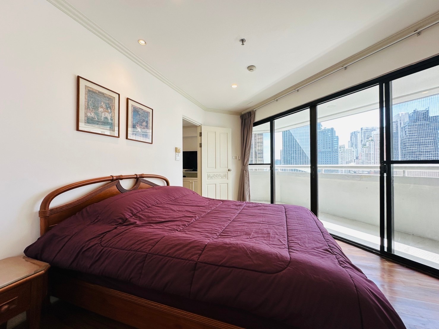 ให้เช่าคอนโดสุขุมวิท อโศก ทองหล่อ : Baan Suanpetch, 3 bed, 60000 per month