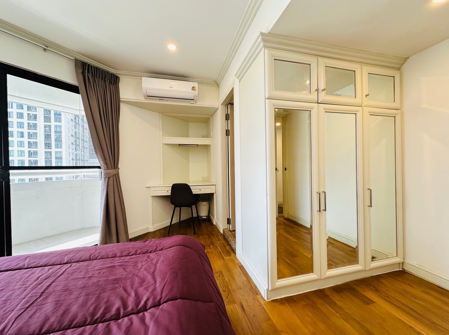 ให้เช่าคอนโดสุขุมวิท อโศก ทองหล่อ : Baan Suanpetch, 3 bed, 60000 per month