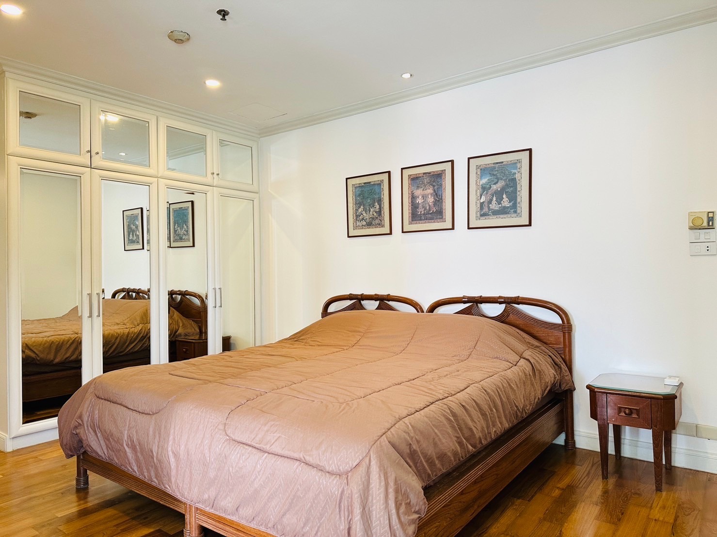 ให้เช่าคอนโดสุขุมวิท อโศก ทองหล่อ : Baan Suanpetch, 3 bed, 60000 per month