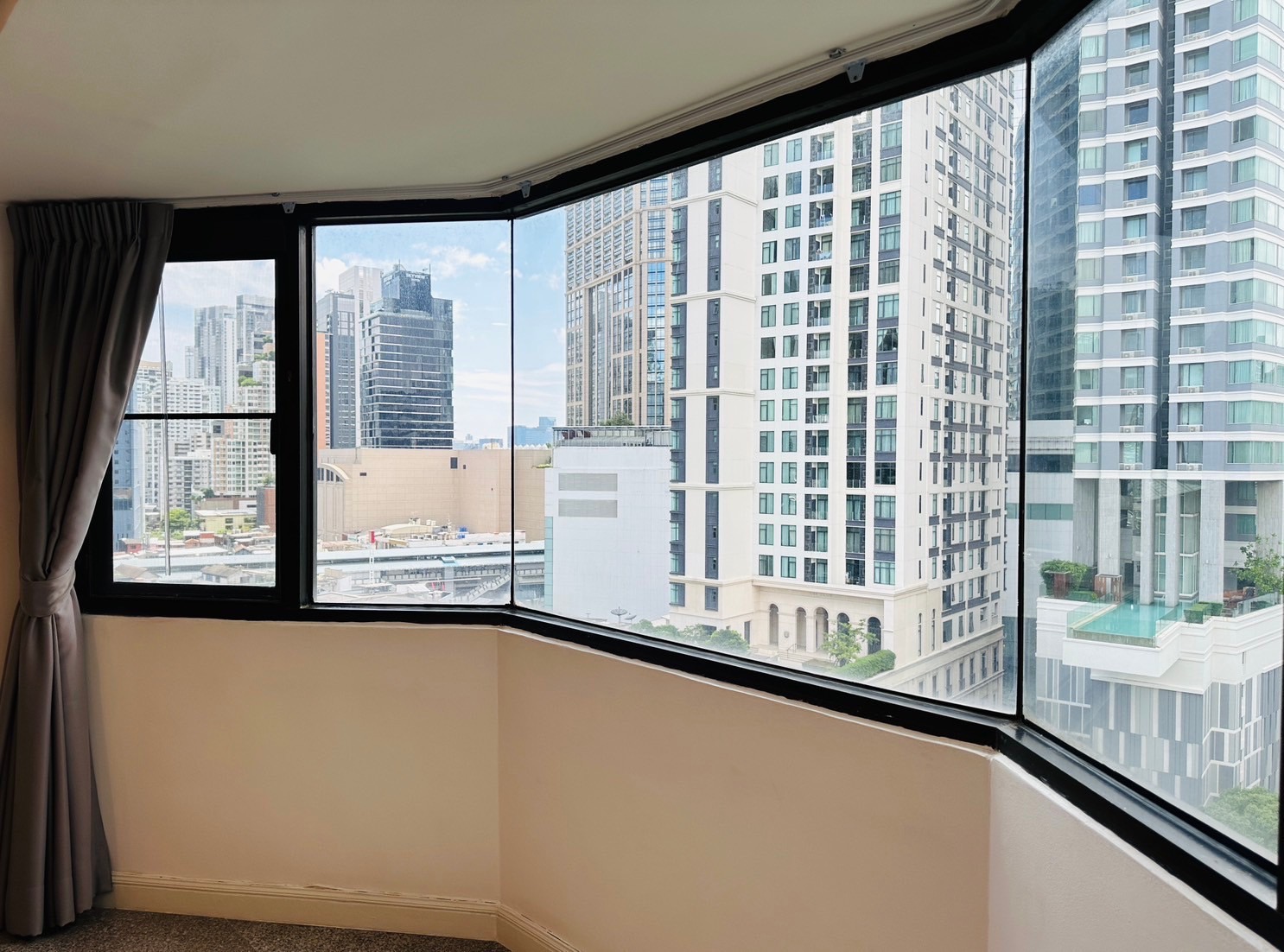 ให้เช่าคอนโดสุขุมวิท อโศก ทองหล่อ : Baan Suanpetch, 3 bed, 60000 per month