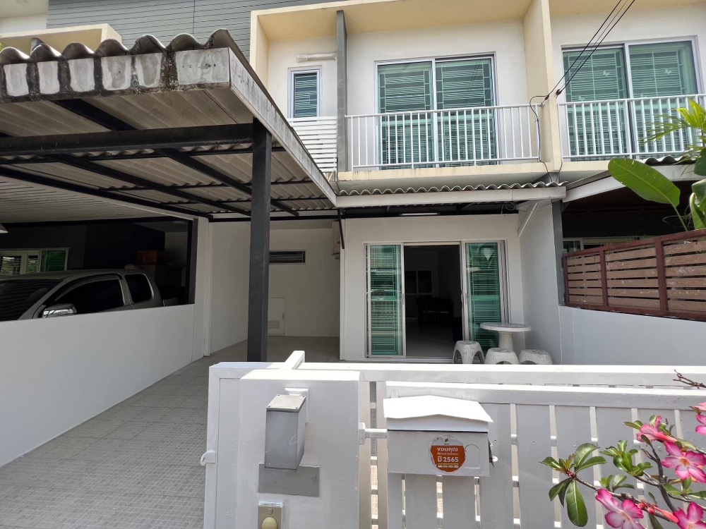 For RentTownhomeVipawadee, Don Mueang, Lak Si : Townhouse for rent, Connect Village 14, Songprapa-Don Mueang (behind Ozone 1), near Robinson Srisaman, MRT Pink Line