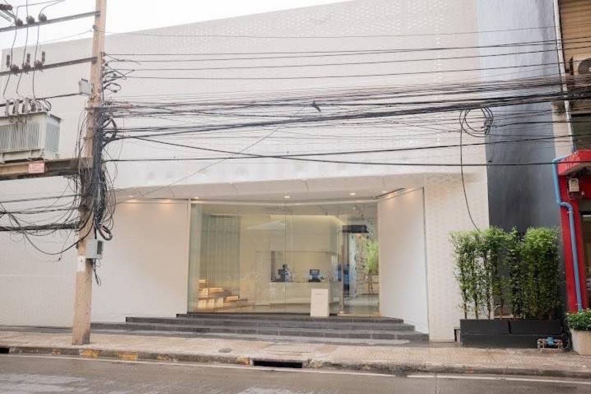 ให้เช่าร้านค้า/ตลาดนัดสุขุมวิท อโศก ทองหล่อ : ปล่อยเช่า อาคาร 2 ชั้น สำหรับทำธุรกิจ Cafe, Bakery, Yakiniku, Japanese Restaurants, Italian Food, Food Delivery, Bar, Showroom