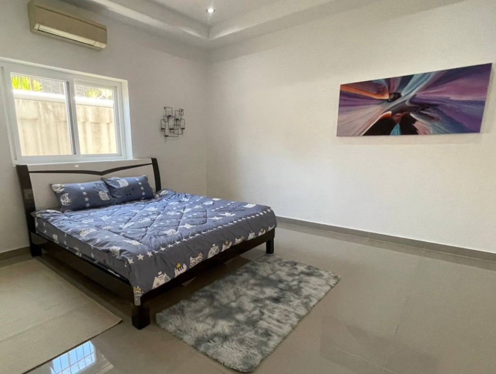 ขายบ้านพัทยา บางแสน ชลบุรี สัตหีบ : โอกาสการลงทุนในวิลล่าหรูพร้อมสระว่ายน้ำ 12 ห้องนอน ใน Majestic Residence บนเขาพระตำหนัก!!