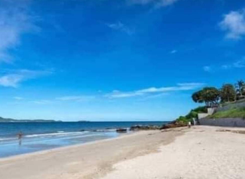 ขายบ้านพัทยา บางแสน ชลบุรี สัตหีบ : โอกาสการลงทุนในวิลล่าหรูพร้อมสระว่ายน้ำ 12 ห้องนอน ใน Majestic Residence บนเขาพระตำหนัก!!