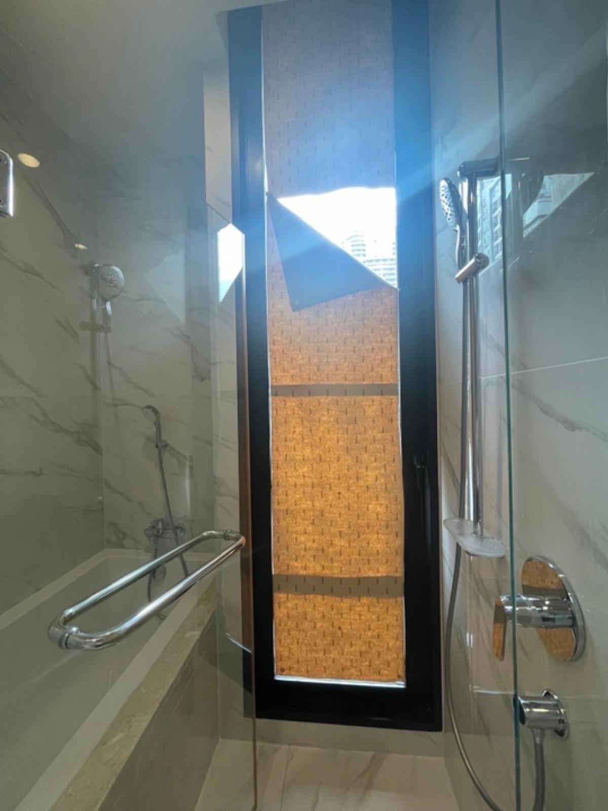 For SaleCondoSukhumvit, Asoke, Thonglor : Urgent sale at a loss 🔥 Noble BE19 (Noble B19) new room 1B1B 6.85 MB Watthana view Call: 0635925888