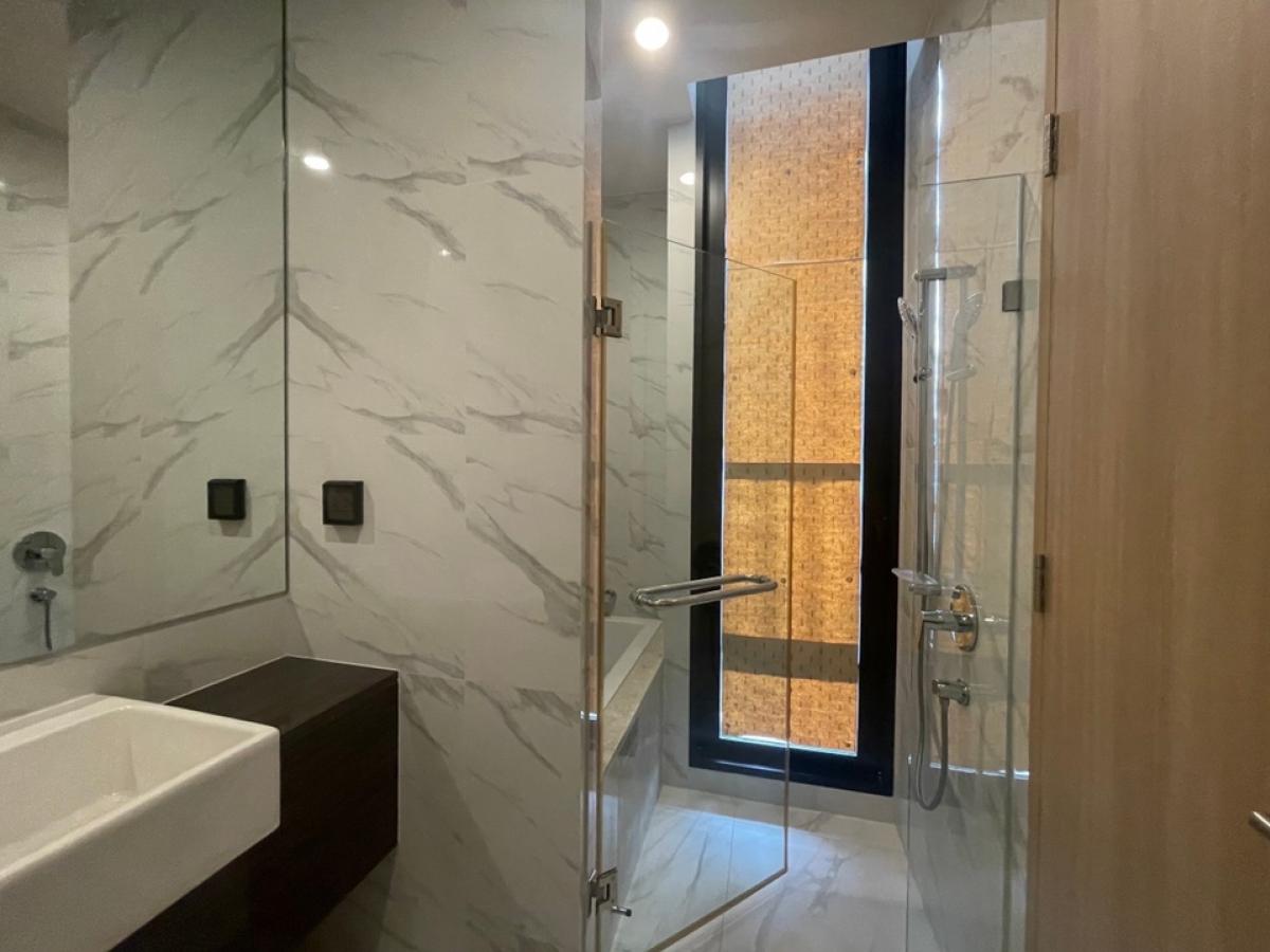 For SaleCondoSukhumvit, Asoke, Thonglor : Urgent sale at a loss 🔥 Noble BE19 (Noble B19) new room 1B1B 6.85 MB Watthana view Call: 0635925888