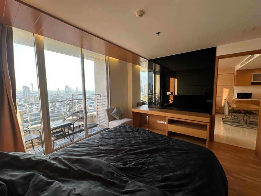 ขายคอนโดสาทร นราธิวาส : ผ่านการตรวจสอบแล้ว ถูกที่สุดในโครงการ Sathorn Prime Residence !!! ทำเลนี้ ราคานี้ปรับเอาใจหลังแผ่นดินไหว คอนโดสวย วิวดีที่สุด เลขห้องสวย ชั้น 19