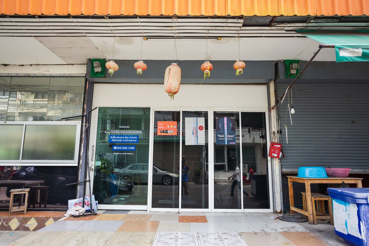 ให้เช่าร้านค้า/ตลาดนัดเกษตร นวมินทร์ ลาดปลาเค้า : ให้เช่าพื้นที่ขายของราคาถูก