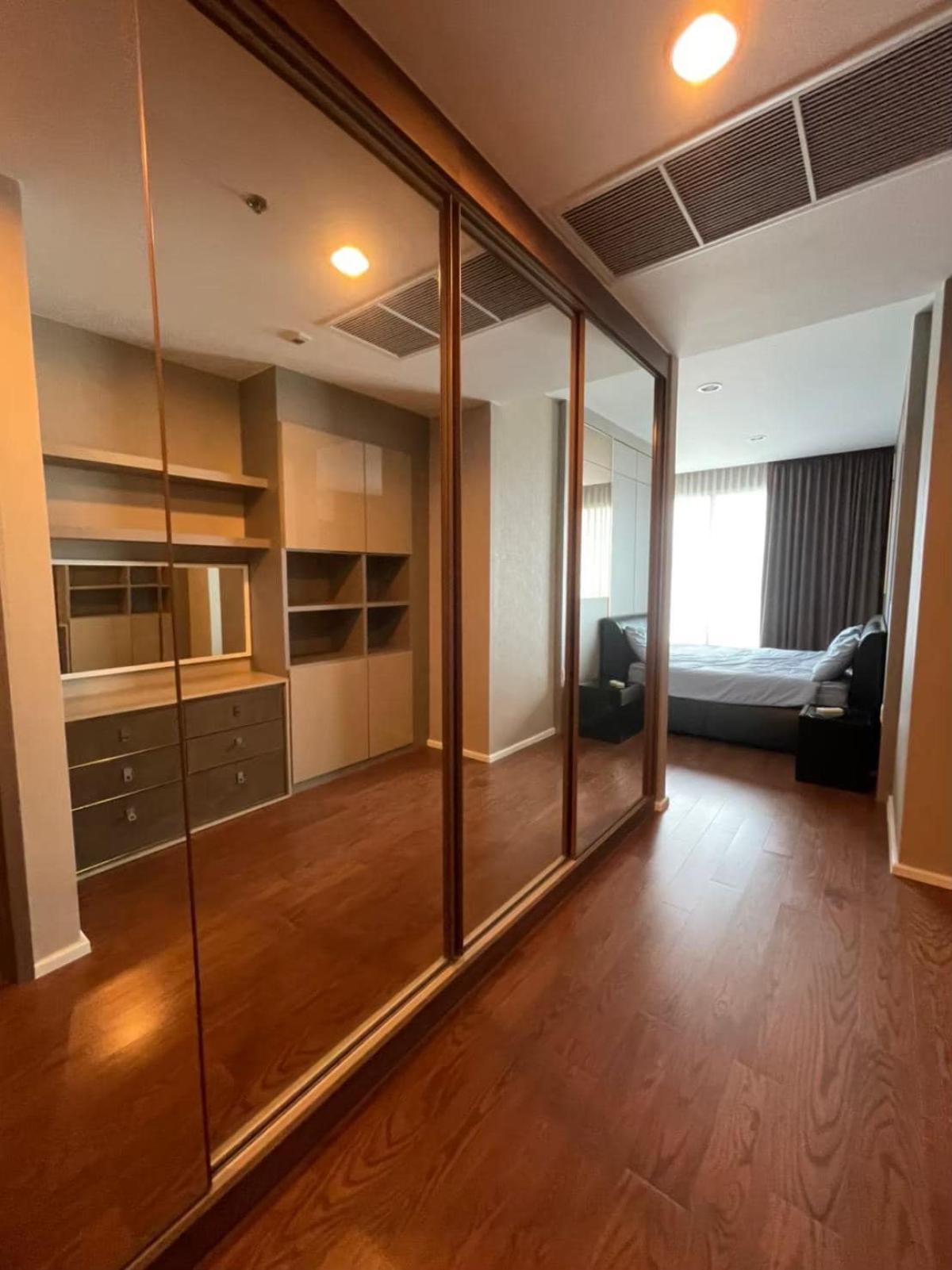 ขายคอนโดสาทร นราธิวาส : MN04375 - Menam Residences :  แม่น้ำ เรสซิเดนท์ : Menam Residences :  แม่น้ำ เรสซิเดนท์ -