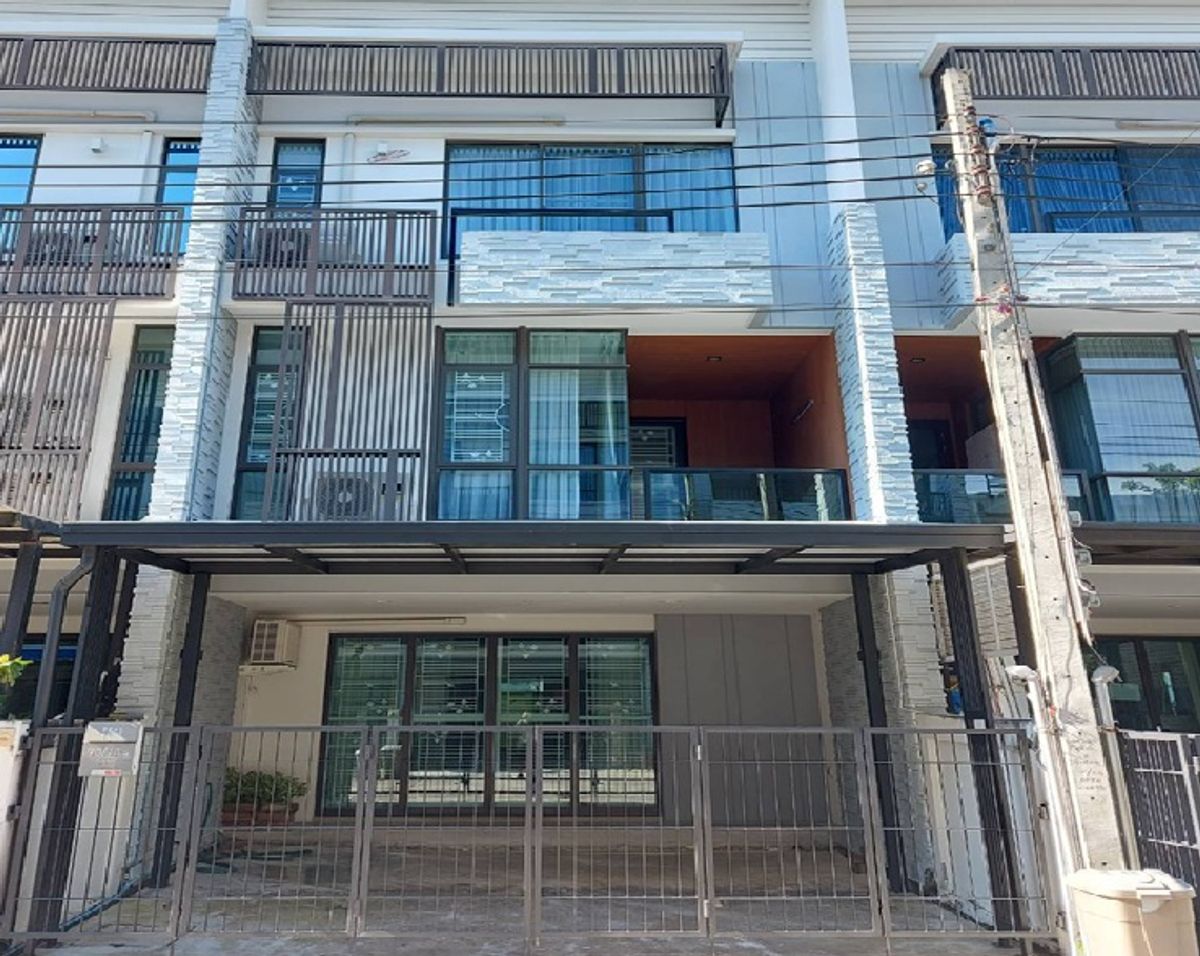 ให้เช่าโฮมออฟฟิศบางนา แบริ่ง ลาซาล : For Rent ให้เช่าทาวน์โฮม 3 ชั้น โครงการ เพล็กซ์ บางนา กม.5 สภาพดี แอร์ 5 เครื่อง ไม่มีเฟอร์นิเจอร์ / อยู่อาศัย หรือ Home Office จดบริษัทได้