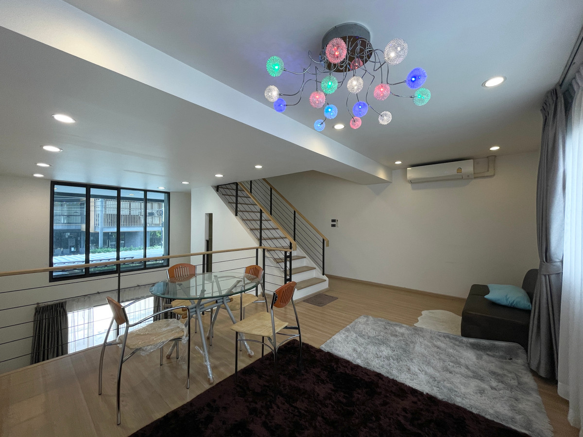 ให้เช่าทาวน์โฮมพัฒนาการ ศรีนครินทร์ : ให้เช่า ทาวน์โฮม ชิเซน พัฒนาการ 32 หลังมุม Fully furnished