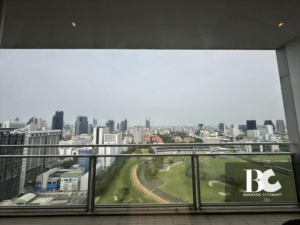 For SaleCondoWitthayu, Chidlom, Langsuan, Ploenchit : Luxurious Penthouse for sale - Stunning view with Fully Furnished (Ready to move in) 3 Bed 4 Bath, 185 Rajadamri, close to BTS Rajdamri station