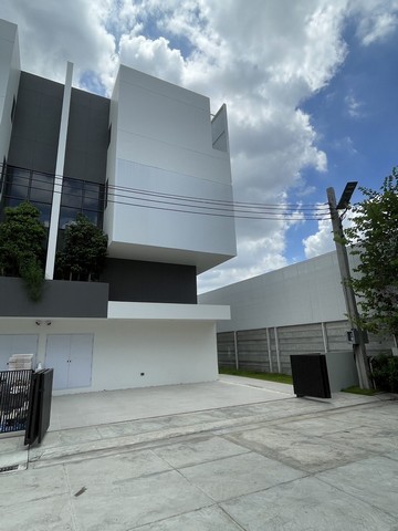 ให้เช่าโฮมออฟฟิศวิภาวดี ดอนเมือง หลักสี่ : รหัสC6510 ให้เช่าโฮมออฟฟิศ 3.5ชั้น ARKIN ถนนวิภาวดีรังสิต ใกล้สนามบินดอนเมือง ใกล้ทางด่วนโทลเวย์