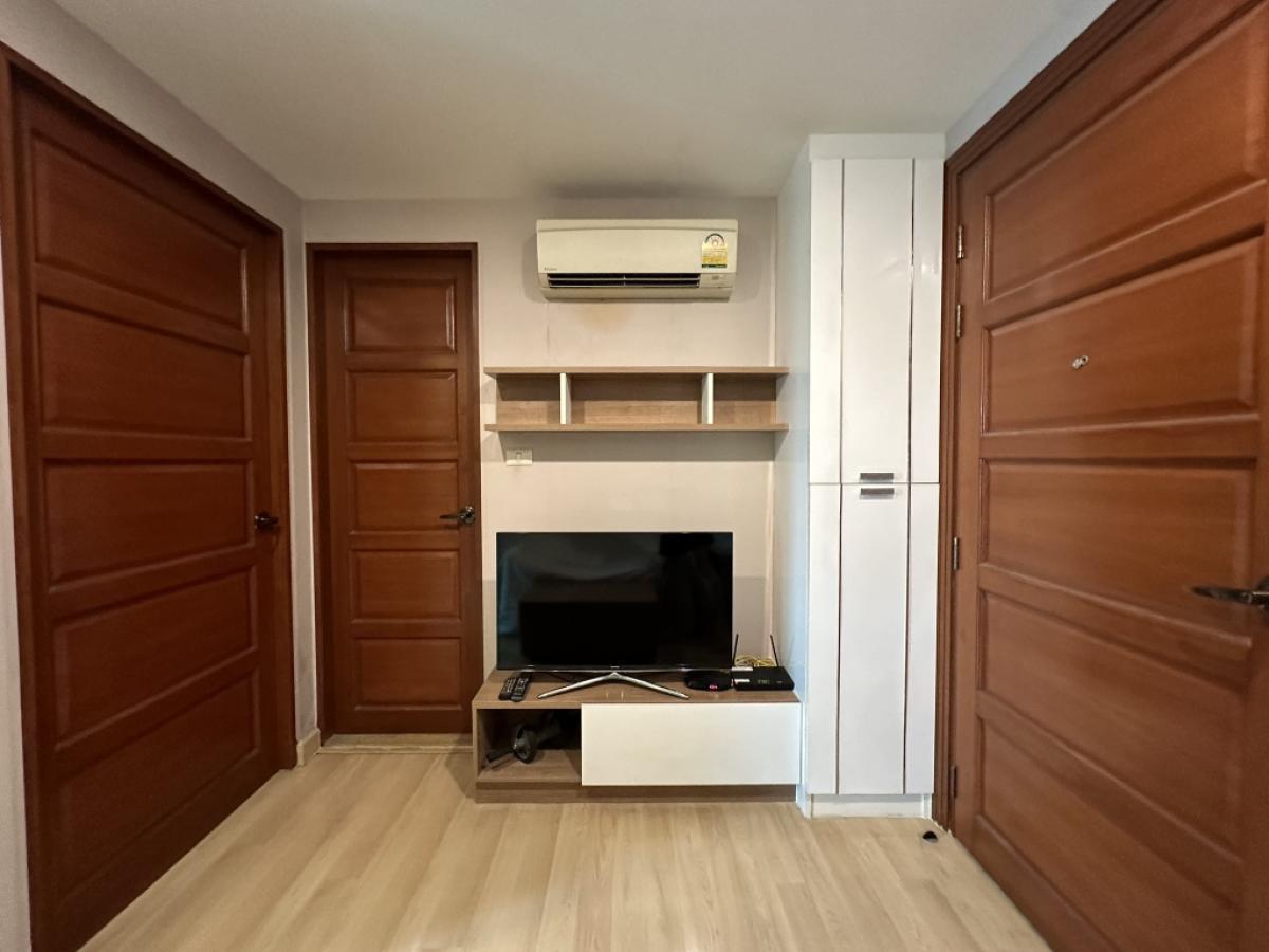 For SaleCondoRatchadapisek, Huaikwang, Suttisan : ✨  Unblocked City View on a Prime Floor | Serene Low-Rise | 1BR Near MRT & University | Great LIVE/INVEST