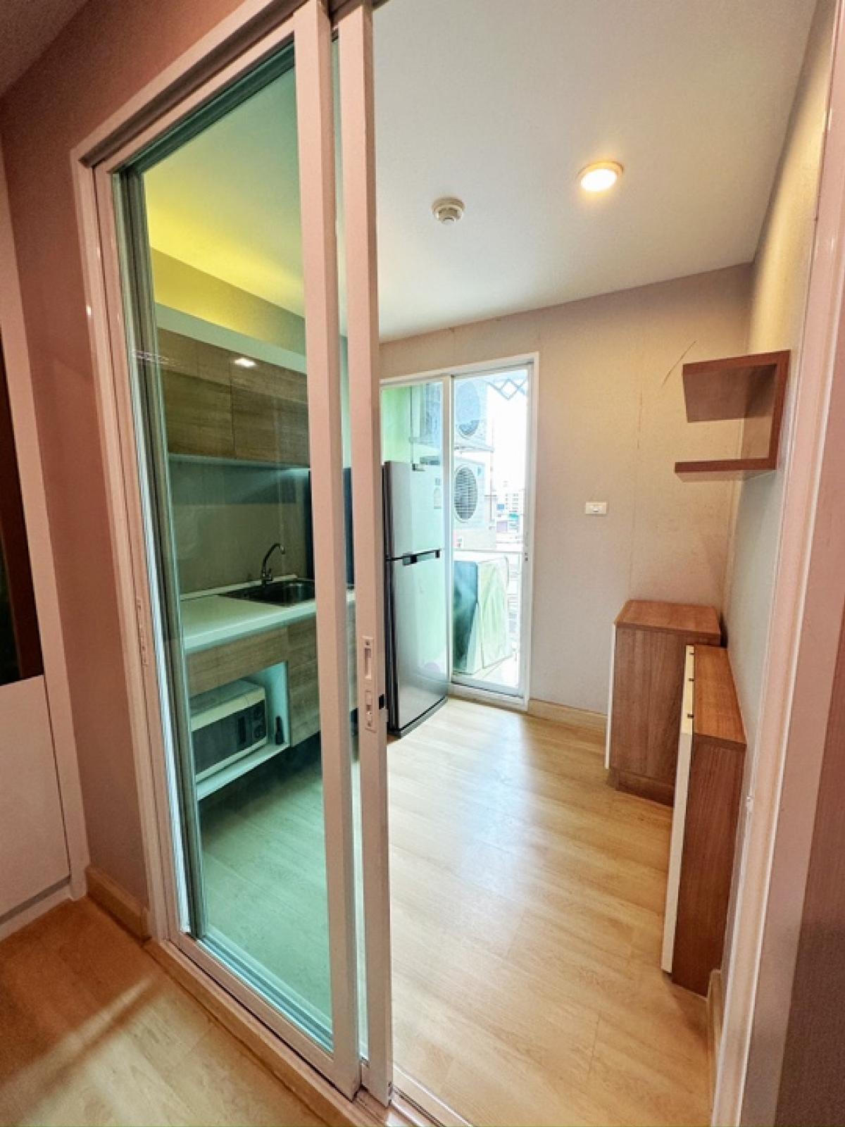 For SaleCondoRatchadapisek, Huaikwang, Suttisan : ✨  Unblocked City View on a Prime Floor | Serene Low-Rise | 1BR Near MRT & University | Great LIVE/INVEST