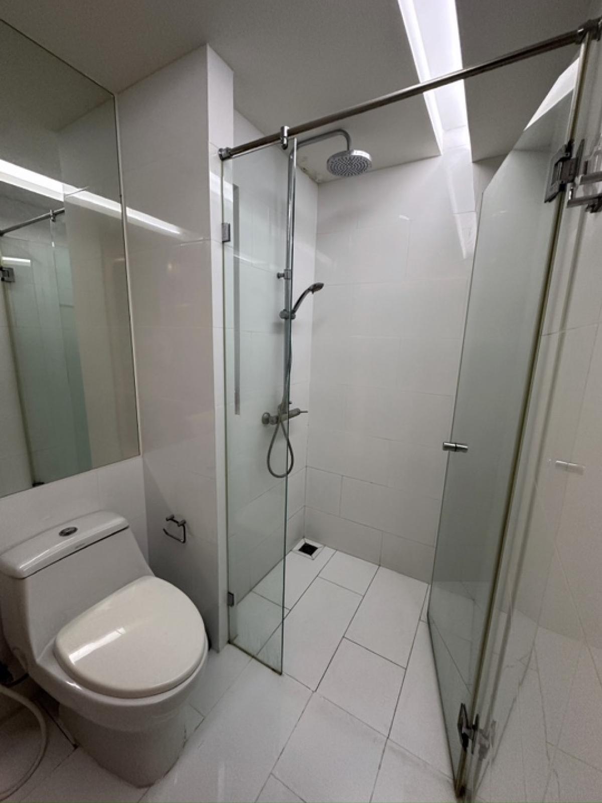 For SaleCondoRatchadapisek, Huaikwang, Suttisan : ✨  Unblocked City View on a Prime Floor | Serene Low-Rise | 1BR Near MRT & University | Great LIVE/INVEST