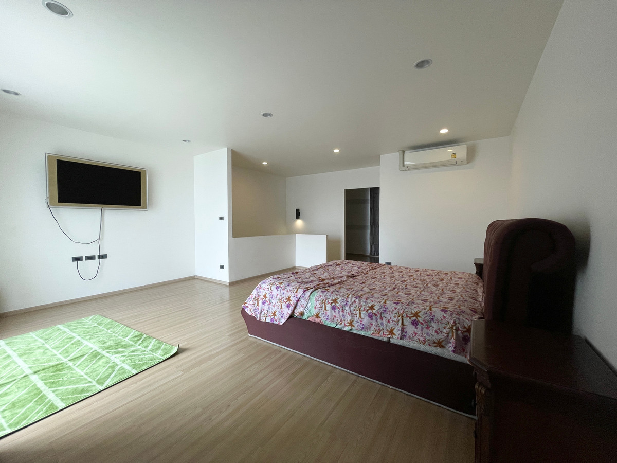 ให้เช่าทาวน์โฮมพัฒนาการ ศรีนครินทร์ : ให้เช่า ทาวน์โฮม ชิเซน พัฒนาการ 32 หลังมุม Fully furnished