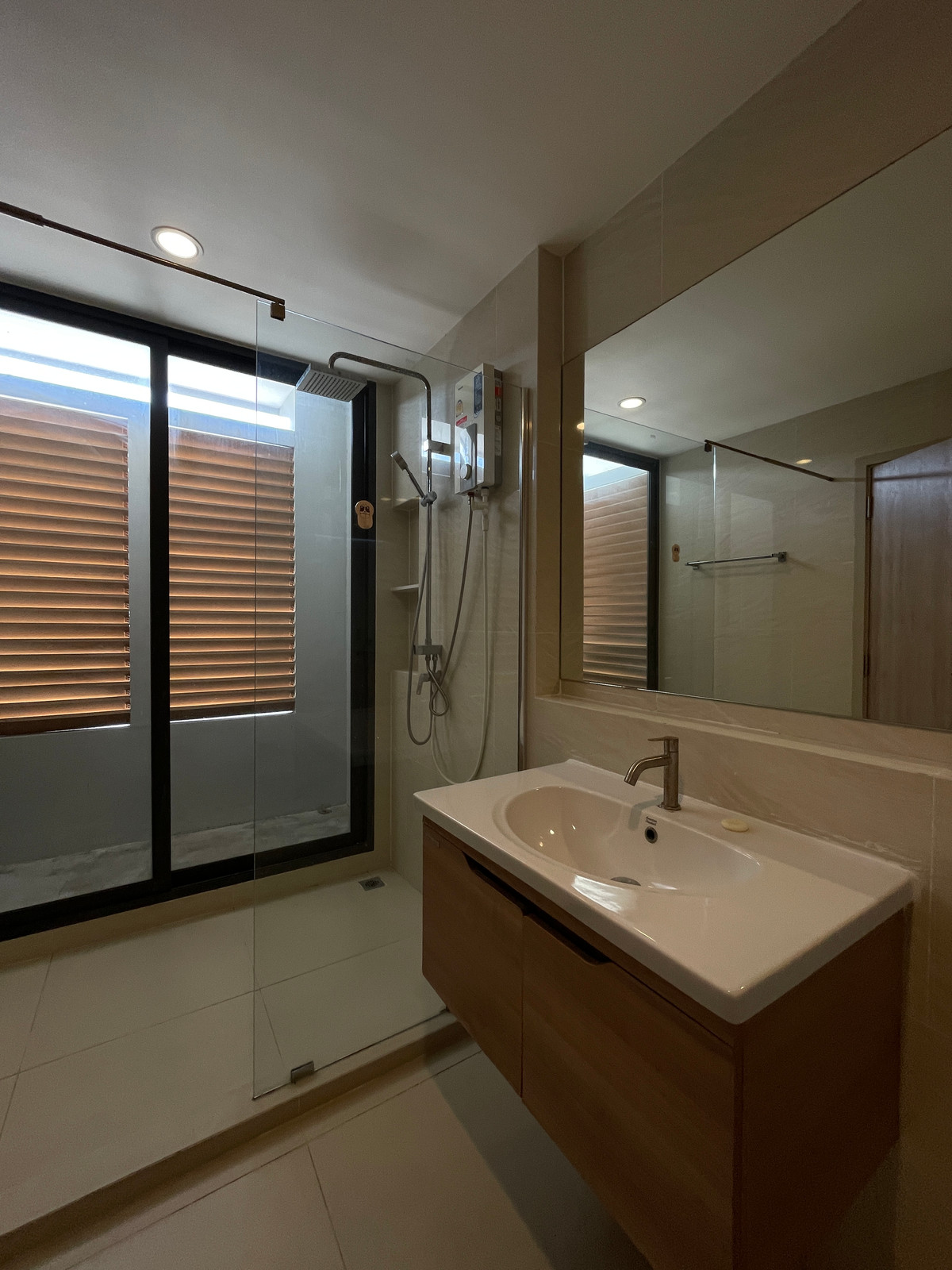 ให้เช่าทาวน์โฮมพัฒนาการ ศรีนครินทร์ : ให้เช่า ทาวน์โฮม ชิเซน พัฒนาการ 32 หลังมุม Fully furnished