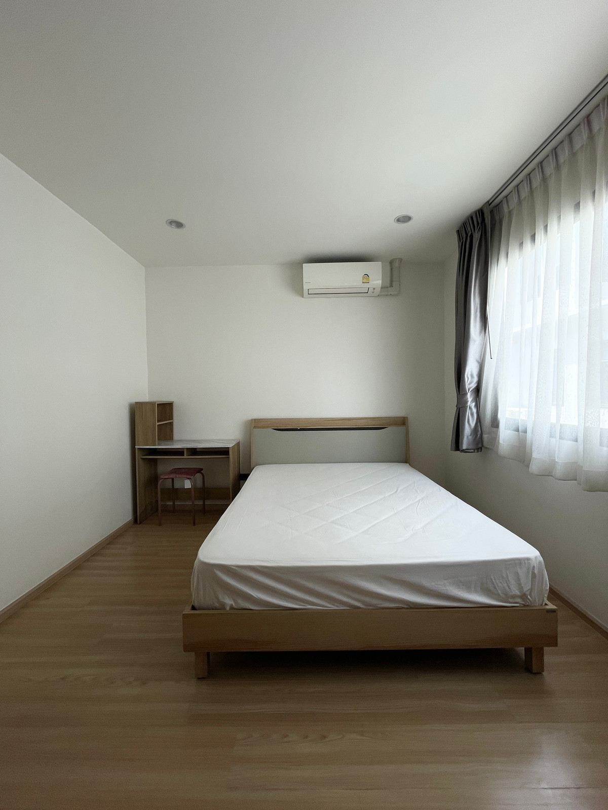 ให้เช่าทาวน์โฮมพัฒนาการ ศรีนครินทร์ : ให้เช่า ทาวน์โฮม ชิเซน พัฒนาการ 32 หลังมุม Fully furnished