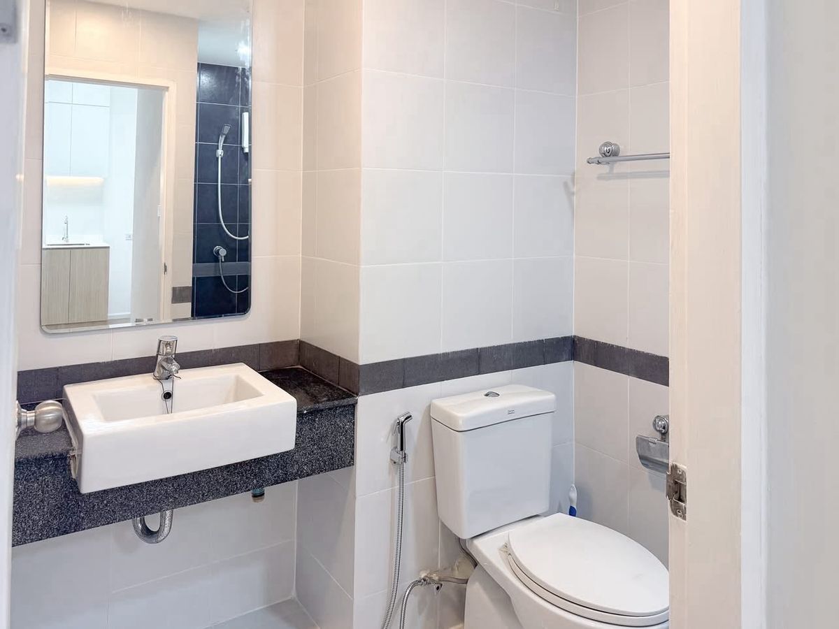 ขายคอนโดพระราม 9 เพชรบุรีตัดใหม่ RCA : 🍀ใกล้MRT พระราม9  A Space Asoke - Ratchada