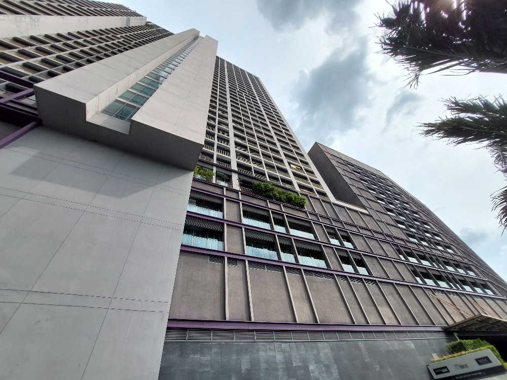 For SaleCondoSukhumvit, Asoke, Thonglor : Condo with city view in Sukhumvit area, 100 meters from BTS.