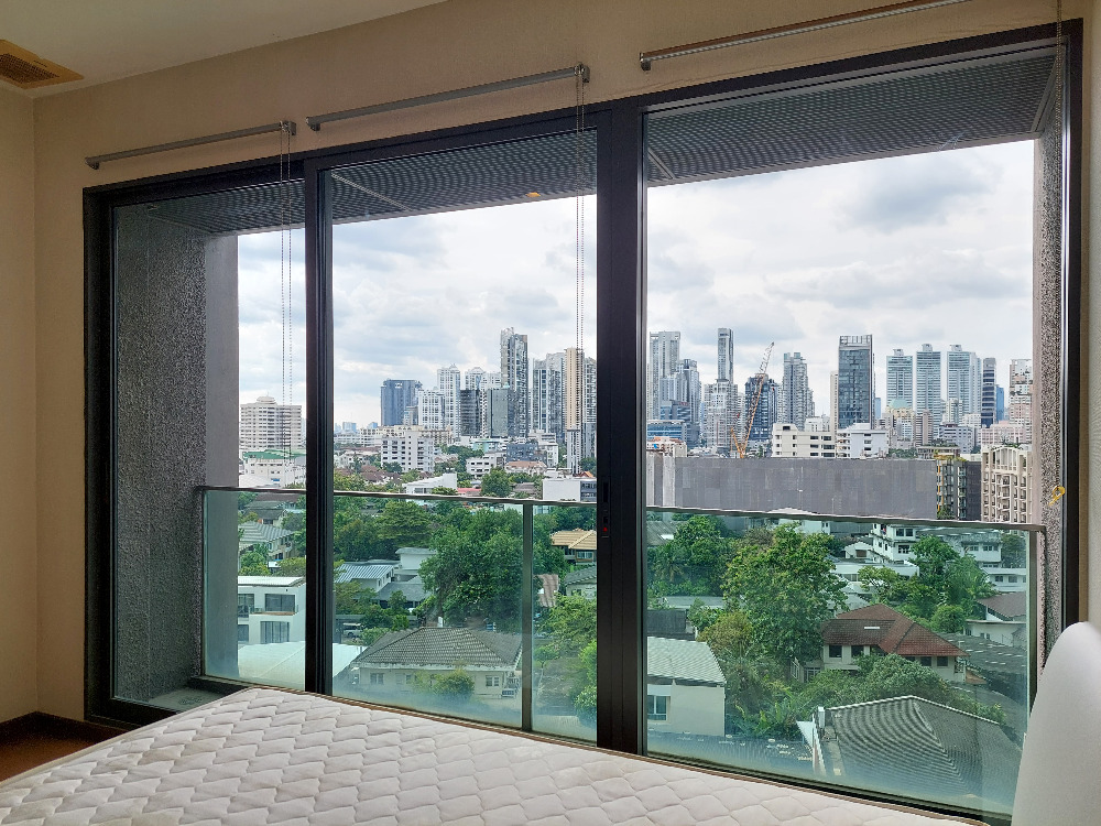 For SaleCondoSukhumvit, Asoke, Thonglor : Condo with city view in Sukhumvit area, 100 meters from BTS.