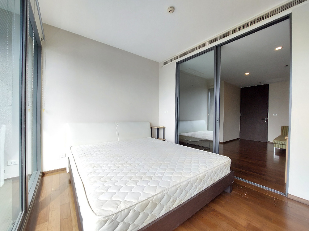 For SaleCondoSukhumvit, Asoke, Thonglor : Condo with city view in Sukhumvit area, 100 meters from BTS.