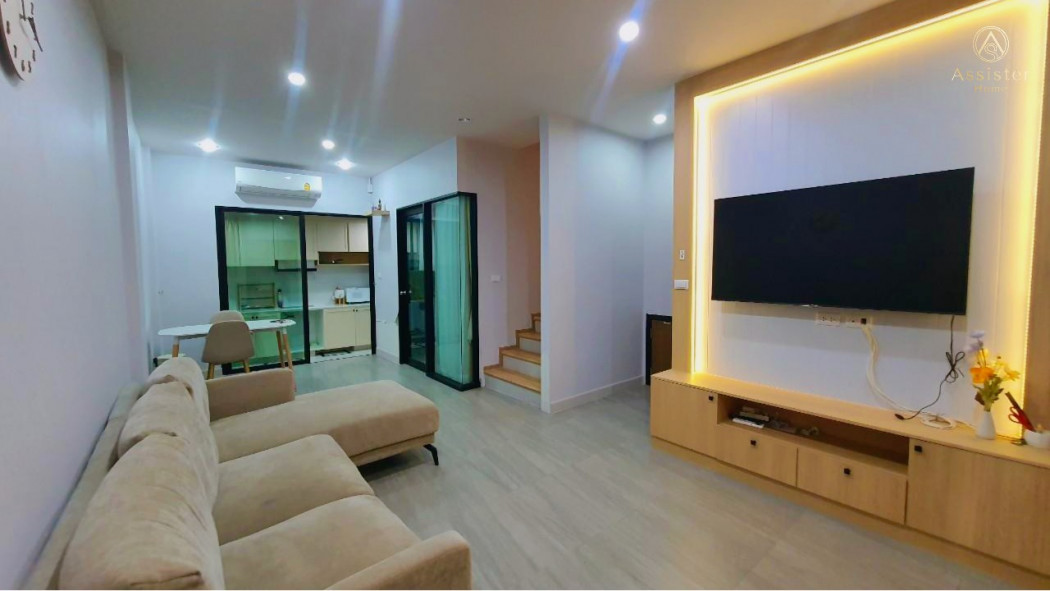 ขายทาวน์โฮมเกษตร นวมินทร์ ลาดปลาเค้า : ขาย/เช่า ทาวน์โฮม 3 ชั้น ลูฟ เกษตร-นวมินทร์  (LUVE Kaset-Nawamin) ลาดปลาเค้า 8 ใกล้ ม.เกษตรศาสตร์ 5 นาที ตกแต่งพร้อมอยู่  สะดวกมาก