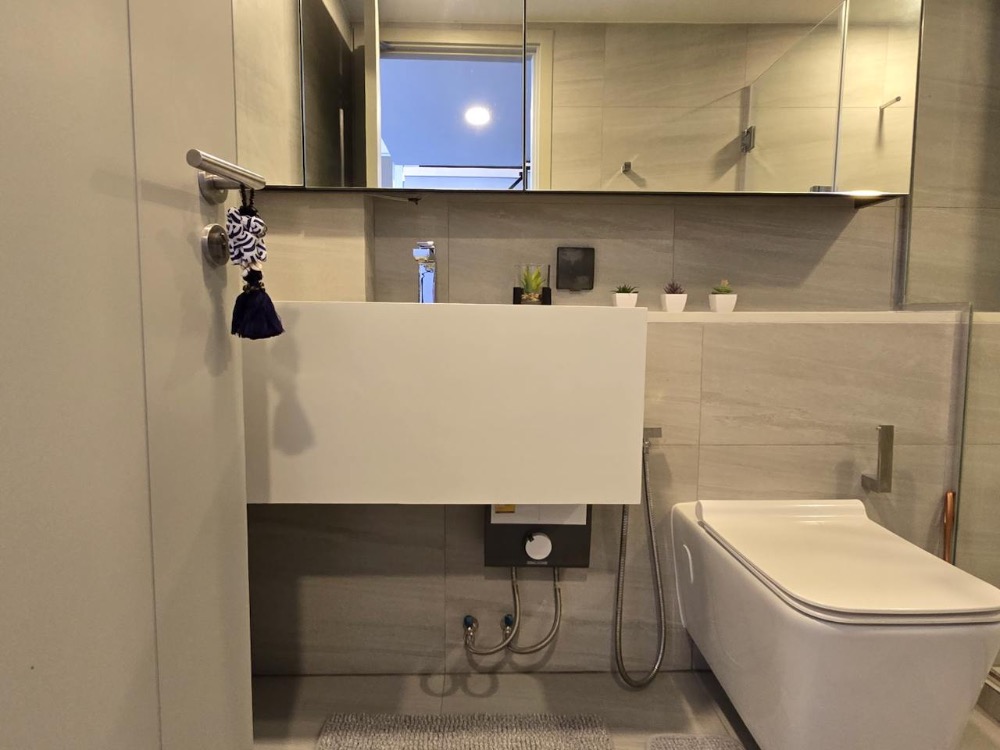 For SaleCondoSiam Paragon ,Chulalongkorn,Samyan : Park Origin Chula Samyan【𝐒𝐄𝐋𝐋 & 𝐑𝐄𝐍𝐓】🔥 Brand new room!! Duplex 2 bedrooms, Chula Samyan view, convenient travel, near MRT 🔥 Contact Line ID: @hacondo