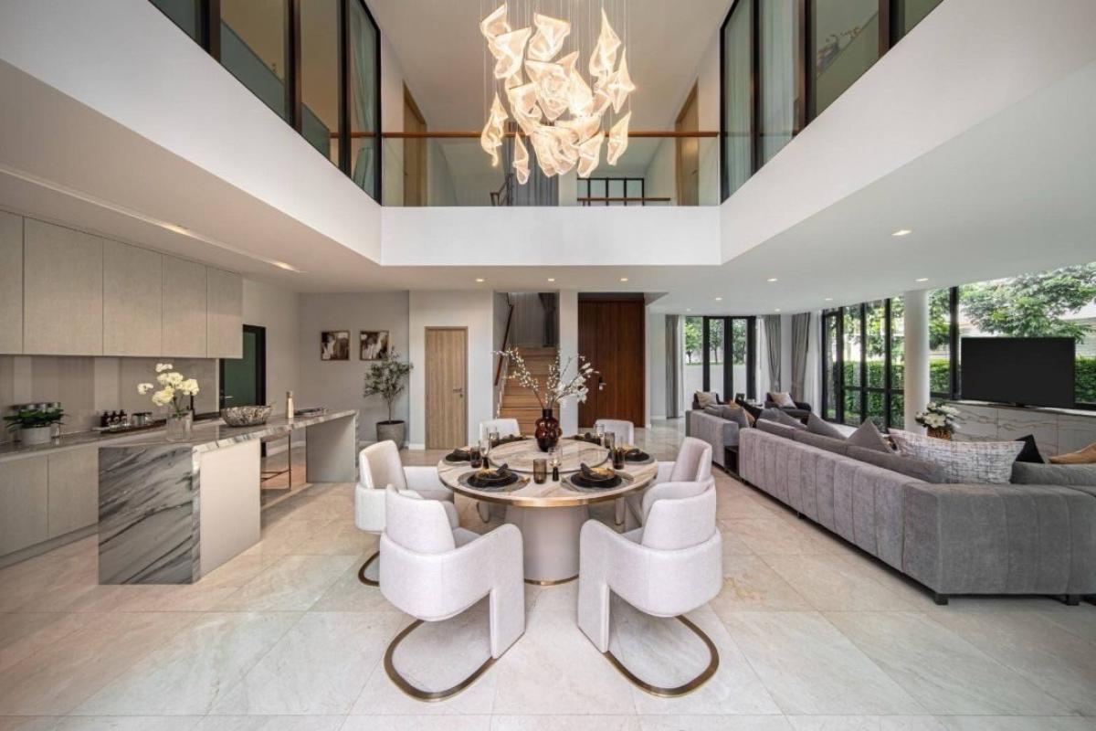 For SaleHouseOnnut, Udomsuk : Special price The Ava Residence Sukhumvit 77 size 620 square meters 5 bed 6 bath only 65 MB make an appointment to view 086-795-9997 Jimmy