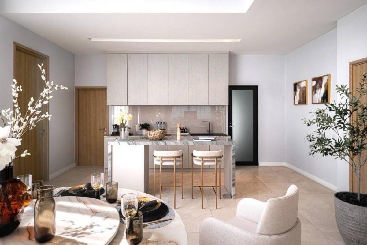 For SaleHouseOnnut, Udomsuk : Special price The Ava Residence Sukhumvit 77 size 620 square meters 5 bed 6 bath only 65 MB make an appointment to view 086-795-9997 Jimmy