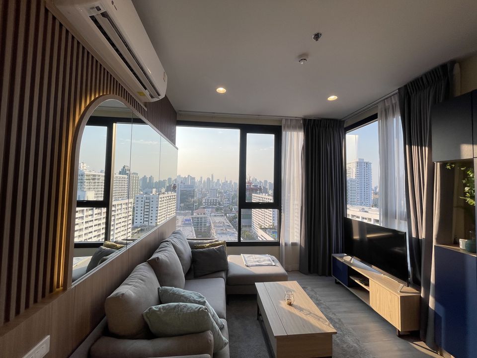 For SaleCondoSukhumvit, Asoke, Thonglor : ++ Special Rare Unit in the project ++ XT EKKAMAI ** Near BTS Ekkamai ** 2 bedrooms 53.5 sq.m., 19th floor, city view !!!